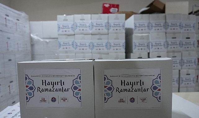 Maltepe'de ramazan sofraları dayanışmayla kuruluyor