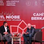 Usta Sanatçı Cahit Berkay Manisalılarla Buluştu