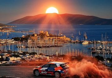 Bodrum Yaza Ralli ile Merhaba Diyor