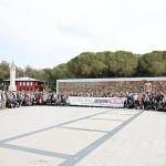 Küçükçekmece Belediyesi Emekli Çiftleri Çanakkale'ye Götürdü