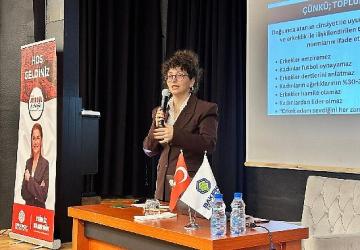 Bakırköy'de Kadınların Sesine Kulak Veren Söyleşi