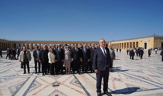 Edremit Belediyesi Ata'nın huzuruna çıktı