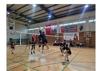 Karşıyaka'da voleybol heyecanı