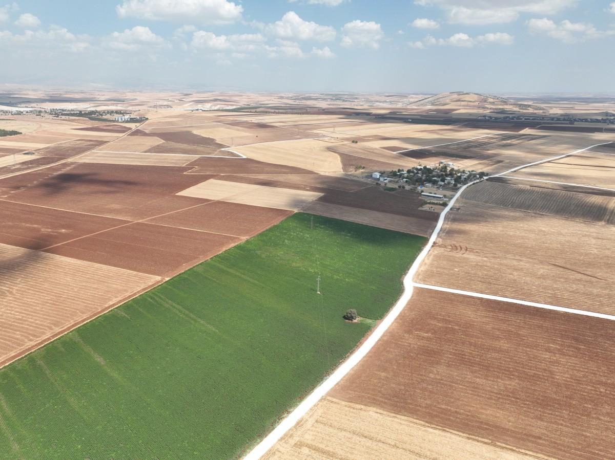 Besni’de arazi toplulaştırma çalışmaları devam ediyor