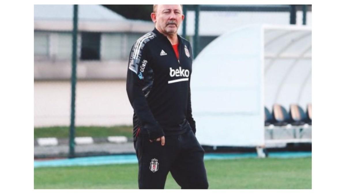 Beşiktaş’ta dört futbolcunun ayrılığı gündemde