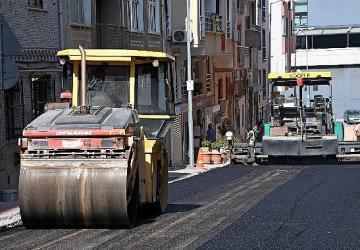 Osmangazi'de 160 ton asfalt döküldü
