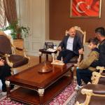 Vali Osman Varol, ‘halk buluşmaları’nda vatandaşların taleplerini dinledi