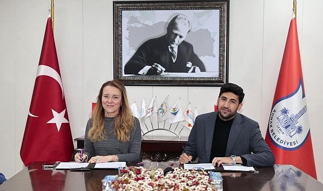 Konak'ta 'genç' protokol