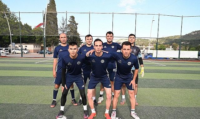 Grand Lig Kurumlar Yarışıyor Futbol Turnuvası'nı “Dostluk" kazandı