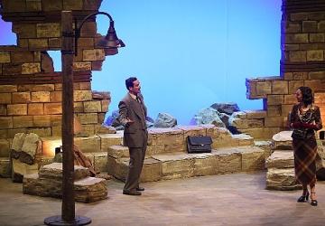 Bakırköy Belediye Tiyatroları'ndan 'Ay Tedirginliği' galası