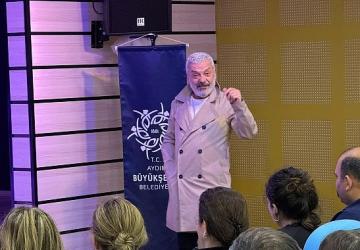 Başkan Çerçioğlu Didim ve Nazilli'de Vatandaşları Tiyatroyla Buluşturdu