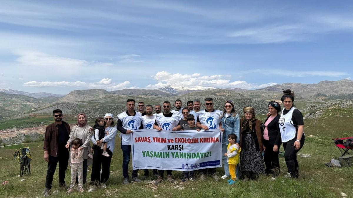 SES Adıyaman Şubesi’nden ekolojik yıkıma karşı fidan dikim etkinliği - Videolu Haber