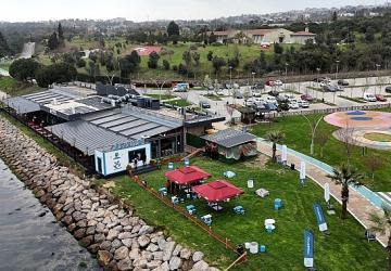 Balık dürüm “Antik Balık'ta" yenilir