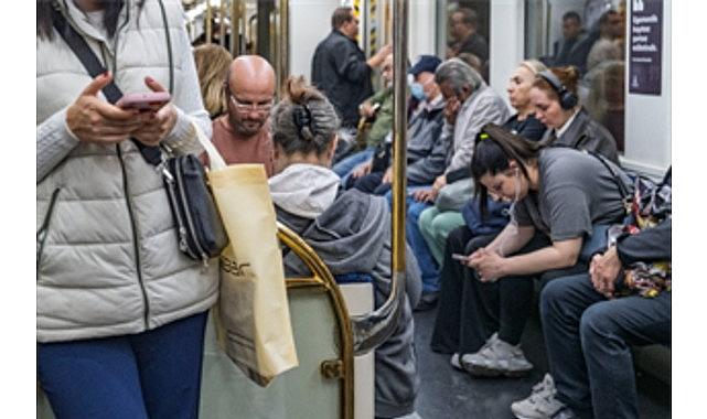 İzmir Metrosu'nda kesintisiz iletişim dönemi başladı