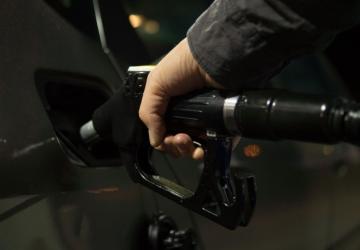 Petrol fiyatlarındaki düşüş akaryakıta yansıyor: Motorine büyük indirim