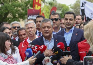 Özgür Özel: ‘Cumhuriyet’i bir kez daha gençlerle buluşturacağız’ - Videolu Haber