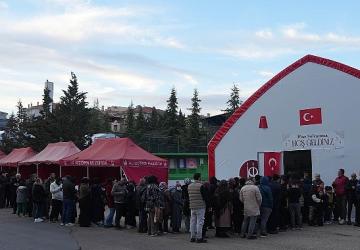 Keçiören Belediyesi Her Gün Binlerce Kişiyi İftar Sofrasında Buluşturuyor