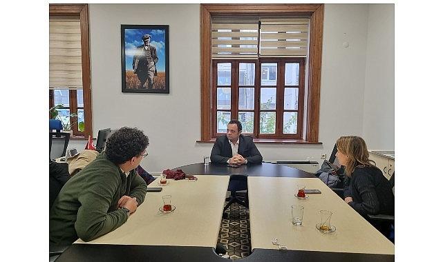 Ayvalık Alan Başkanlığı, İzmir Büyükşehir Belediyesi Ahmet Piriştina Kent Arşivi ve Müzesi'ni (APİKAM) ziyaret etti.