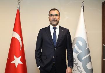 Moda endüstrisi iki koldan pazarlama atağına geçti