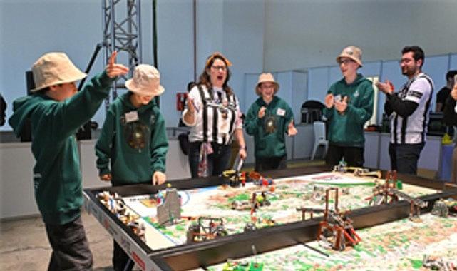 Genç mucitler Fuar İzmir'de yarıştı