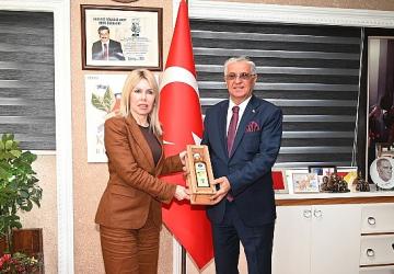 AÜ Rektörü Özkan Kemer Belediyesi'nde