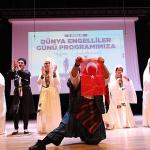 Bayrampaşalı engelliler doyasıya eğlendiler