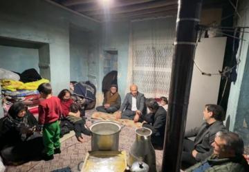 Vakkas Acar’dan Fatma Şahin’e: ‘Villalarınızda oturup devasa kongre merkezleri projelendirirken, bu çocuklar aç yatıyor’ - Videolu Haber