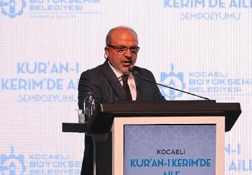 "Kur'an-ı Kerim'in rehberliğine muhtacız"