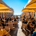 Kafe ve restoranlarda zorunlu masa ücreti yasaklandı