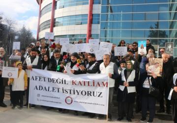 Adalet Peşinde Aileleri Platformu'ndan depremde kaybettikleri yakınları için 'adalet' çağrısı - Videolu Haber