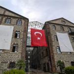 Meslek Fabrikası'na Ata'nın imzaladığı belgenin görselleri asıldı