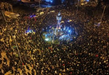 Adıyaman’da 6 Şubat depremlerinin üçüncü yılında yaşamını yitirenler anıldı - Videolu Haber