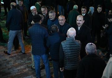 Başkan Altay ve Başkan Kavuş Konyalıların İlk Teravih Namazı Heyecanına Ortak Oldu