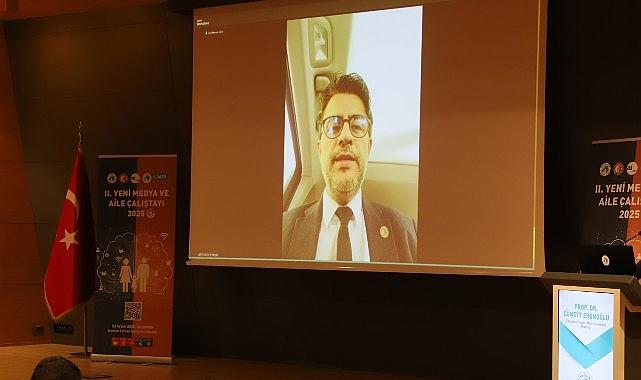 Sofraya bir tabak da telefonlar için…