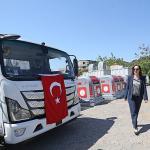 Karşıyaka'nın temizlik filosu üç yeni kamyonla güçlendi