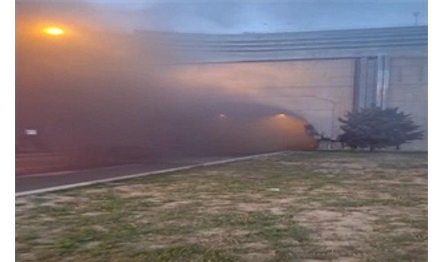 Konak Tünelleri'ndeki araç yangınına itfaiyeden hızlı müdahale