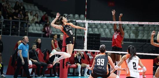 Eczacıbaşı Dynavit'ten, THY deplasmanında galibiyet