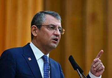 Özel’den Mansur Yavaş soruşturmasına sert tepki: ‘İmamoğlu’na yapılan itibar suikastının aynısını yapmak istiyorlar’