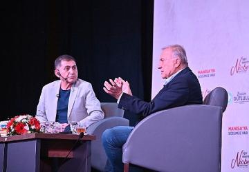 Murathan Mungan Manisa'da Sanatseverlerle Buluştu