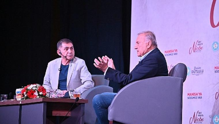 Murathan Mungan Manisa'da Sanatseverlerle Buluştu
