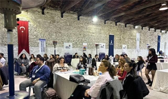 İzmir'de gençler kent yönetimine doğrudan katılıyor