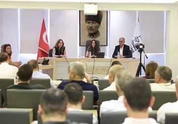 Çeşme Belediye Meclisi'nden yaz sezonu kararı: İnşaat yasağı 15 Haziran'da başlıyor