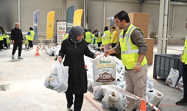 Konya Büyükşehir “Balkonlar Bostan Olsun" Projesinde Bostan Setlerinin Dağıtımına Başladı