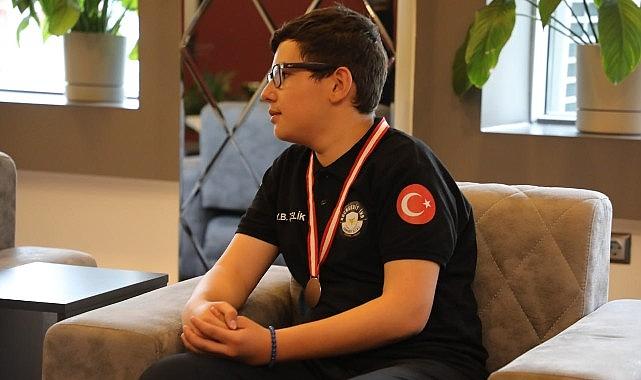 Edremitli öğrenciler dünya derecesi yaptı