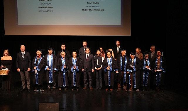 İkinci Bahar'da mezuniyet sevinci