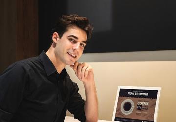 Samsung Biyo-Reçine ile üretilen ilk 13 inç'lik Renkli E-paper ekranını tanıttı