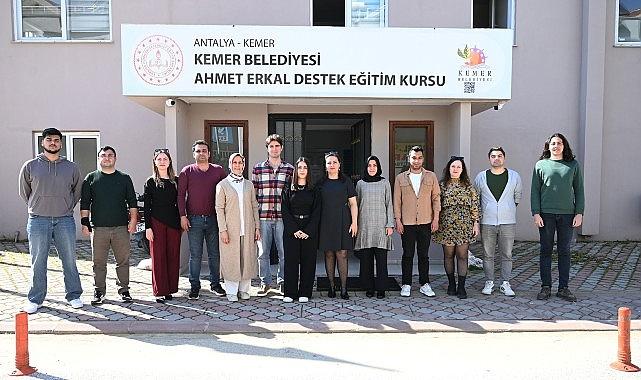 Kurs öğrencilerinden büyük başarı