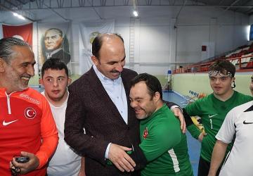 Başkan Altay: “Özel Gereksinimli Kardeşlerimizin Başarı ve Cesaretinin Herkese İlham Kaynağı Olmasını Diliyorum"