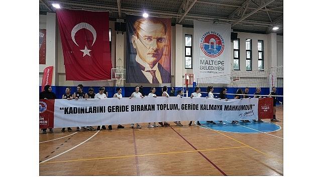 Kadınlar şiddeti “blok"ladı
