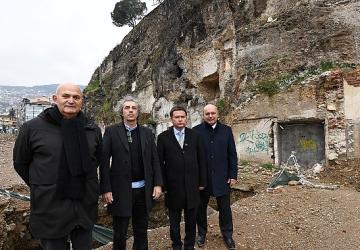 Başkan Aydın Hisar'da Tarihe Sahip Çıkıyor